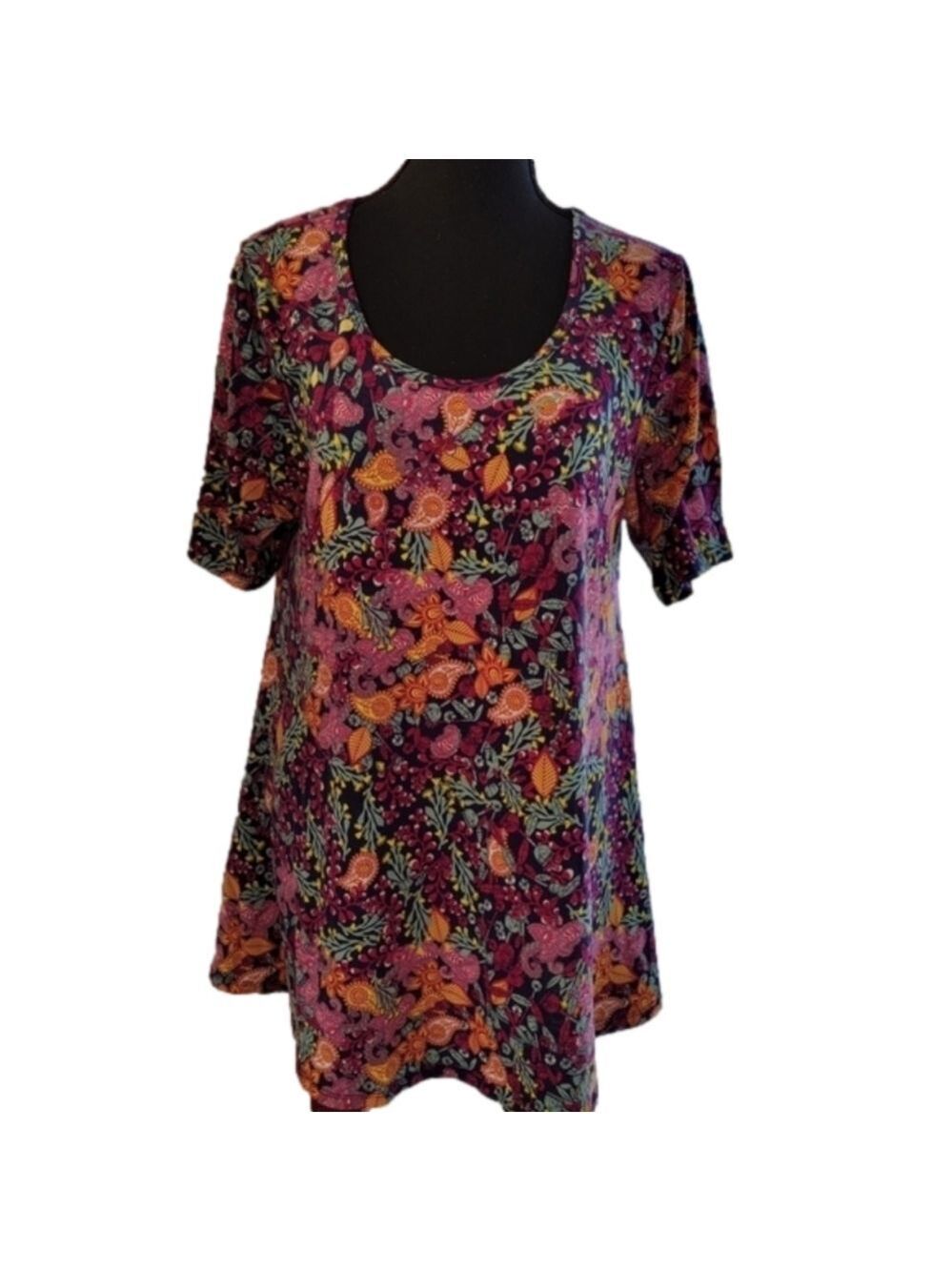 LuLaRoe☆ Scoopneck Short Sleeve Top Size M